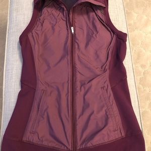 lululemon athletica Plum vest Size 2